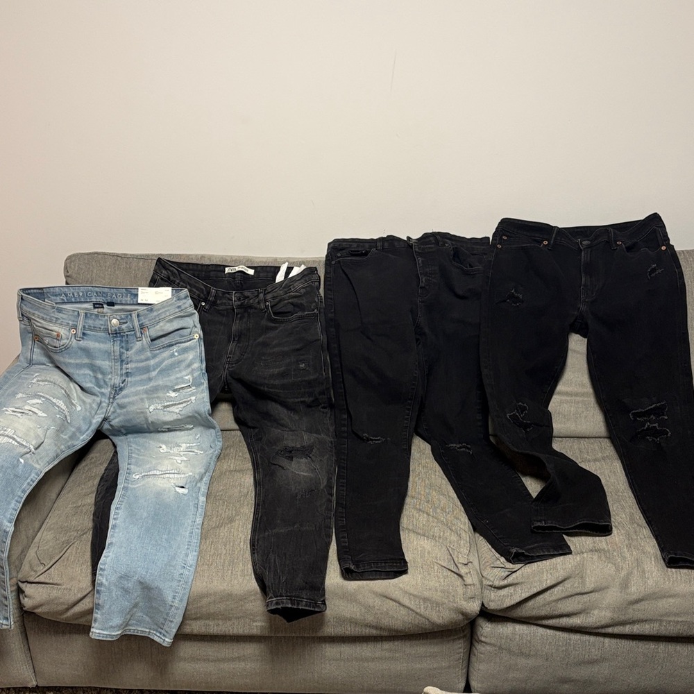 Men's Black and Blue jeans